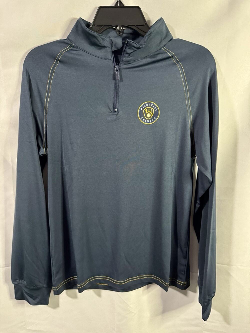 Milwaukee Brewers Stitches Women’s Long Sleeve Stretch Athletic Top Large NWT
